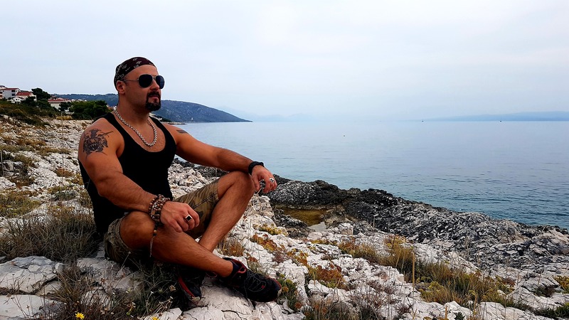 Аким Томсон