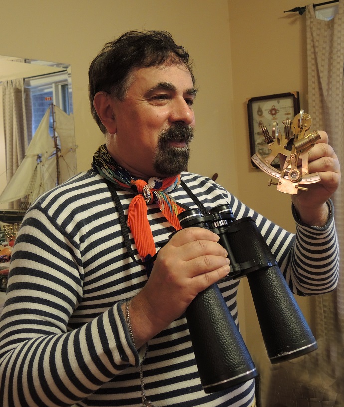 Илья Экштут