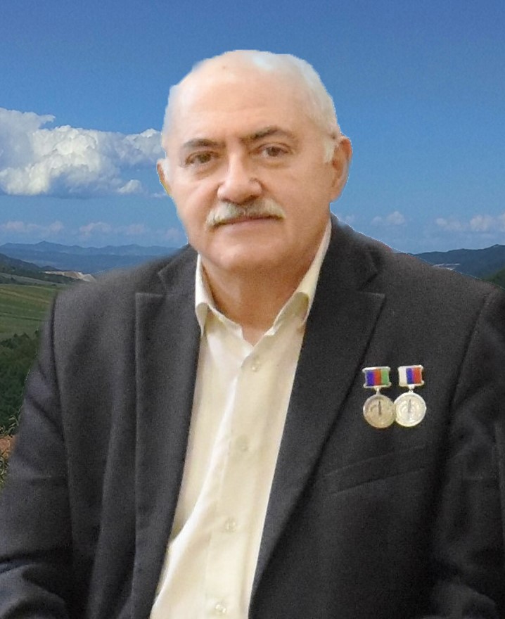 Эльдар Ахадов