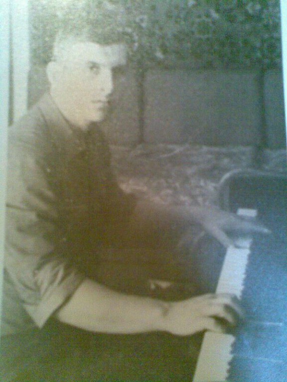 Григорий Донец