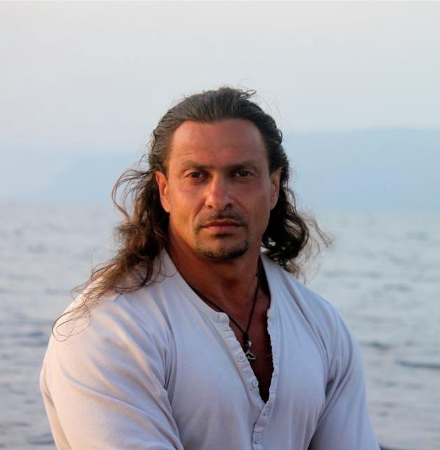 Сергей Лановой