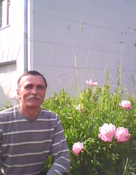 Николай Махиня