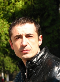 Олег Короташ