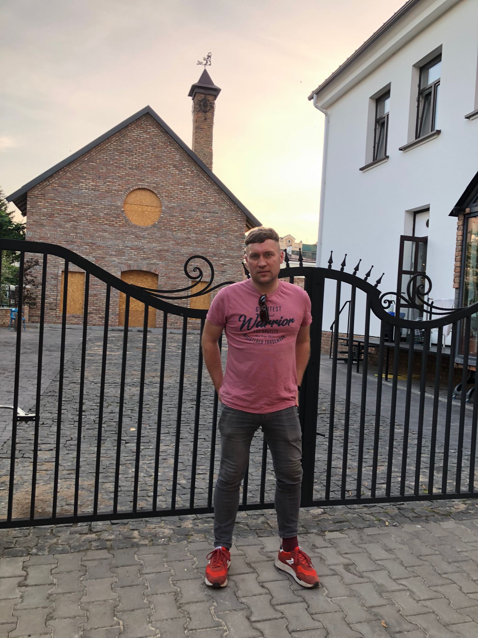 Михаил Крав