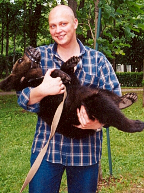 Михаил Адамов