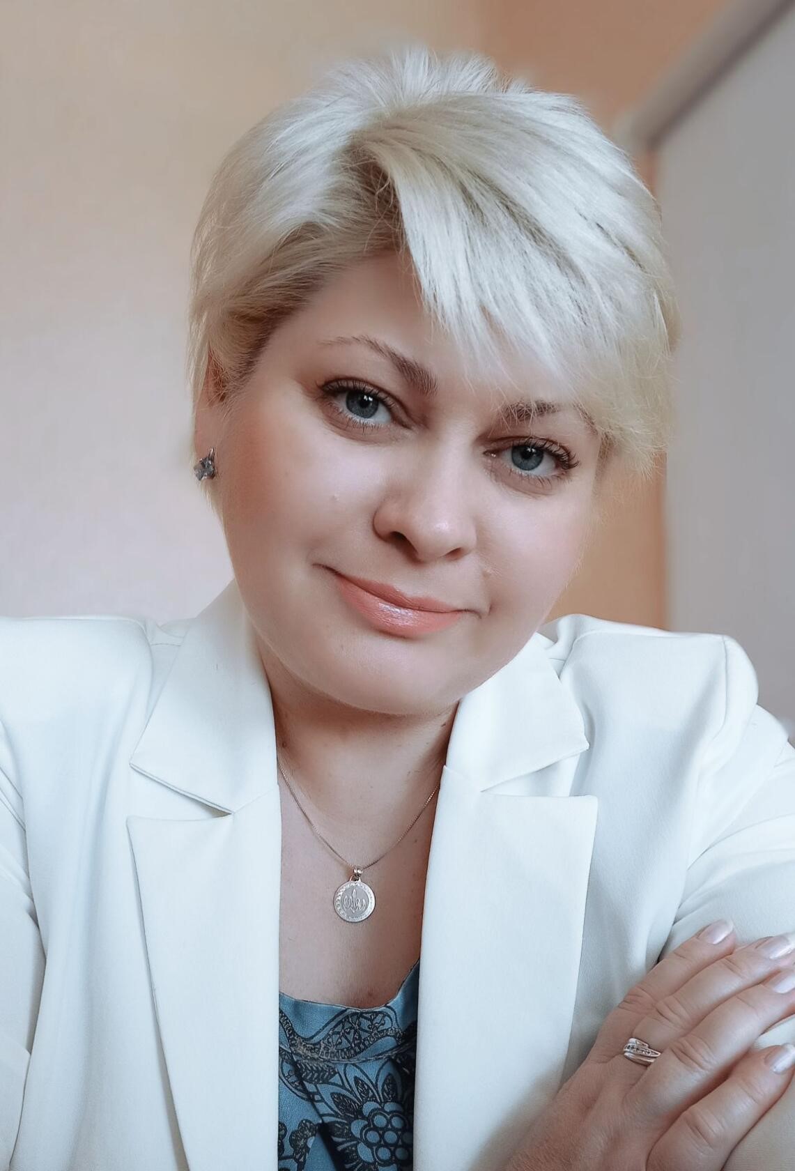 Леся Любимова