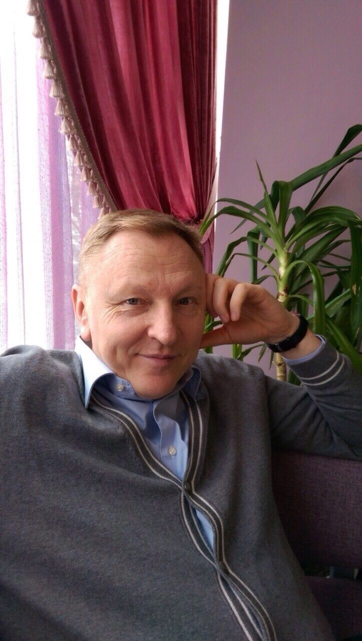 Владимир Шатов