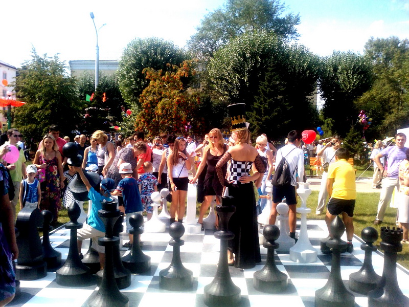 Векториан Элон