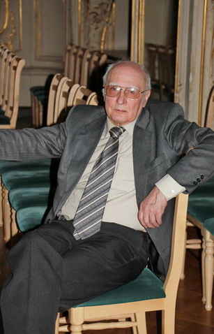 Владимир Иванов