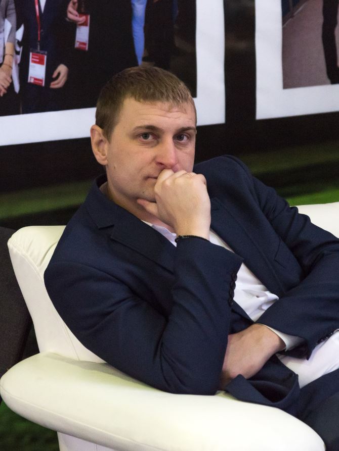 Евгений Вольный-Иванов