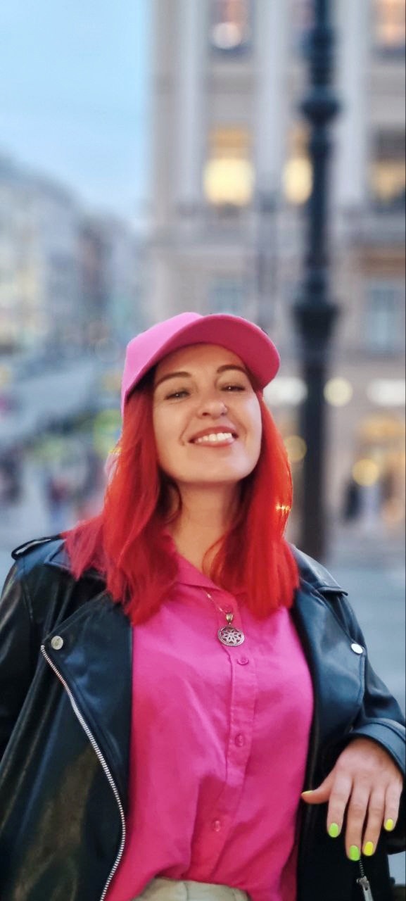Юлия Халова