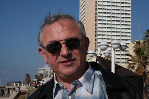 Зельвин Горн -Делиться Радостью