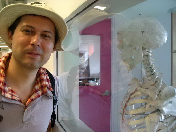 Саша Неместный