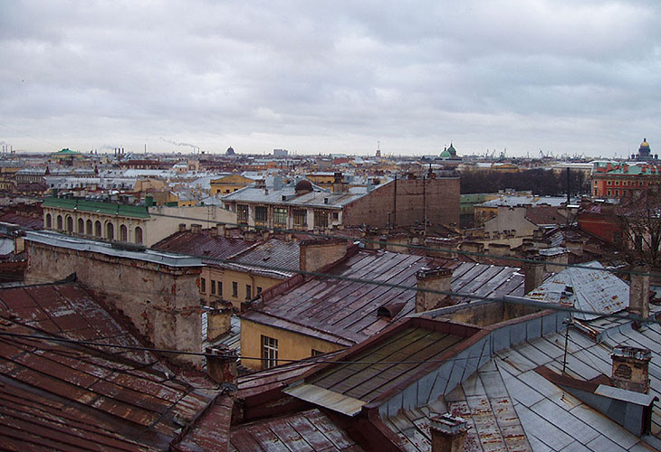 Чемто Центр Санкт-Петербурга напоминает.