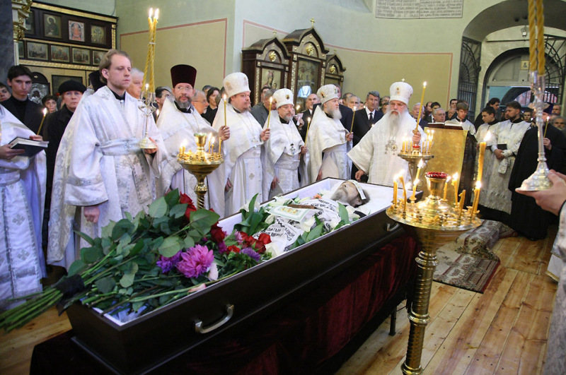 Что одевать на отпевание Что одевать на отпевание