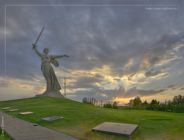 Скачать онлайн песню вставай страна огромная
