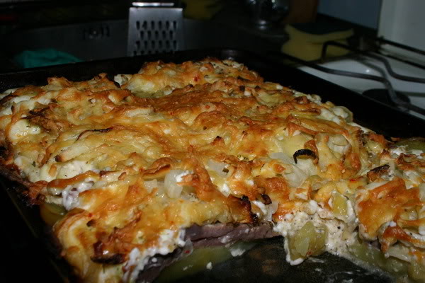 Картошка по французски с грибами и курицей в духовке рецепт с пошагово Картошка по французски с грибами и курицей в духовке рецепт с пошагово