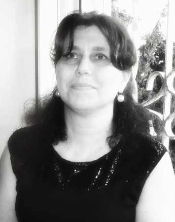 Селезнева Елена