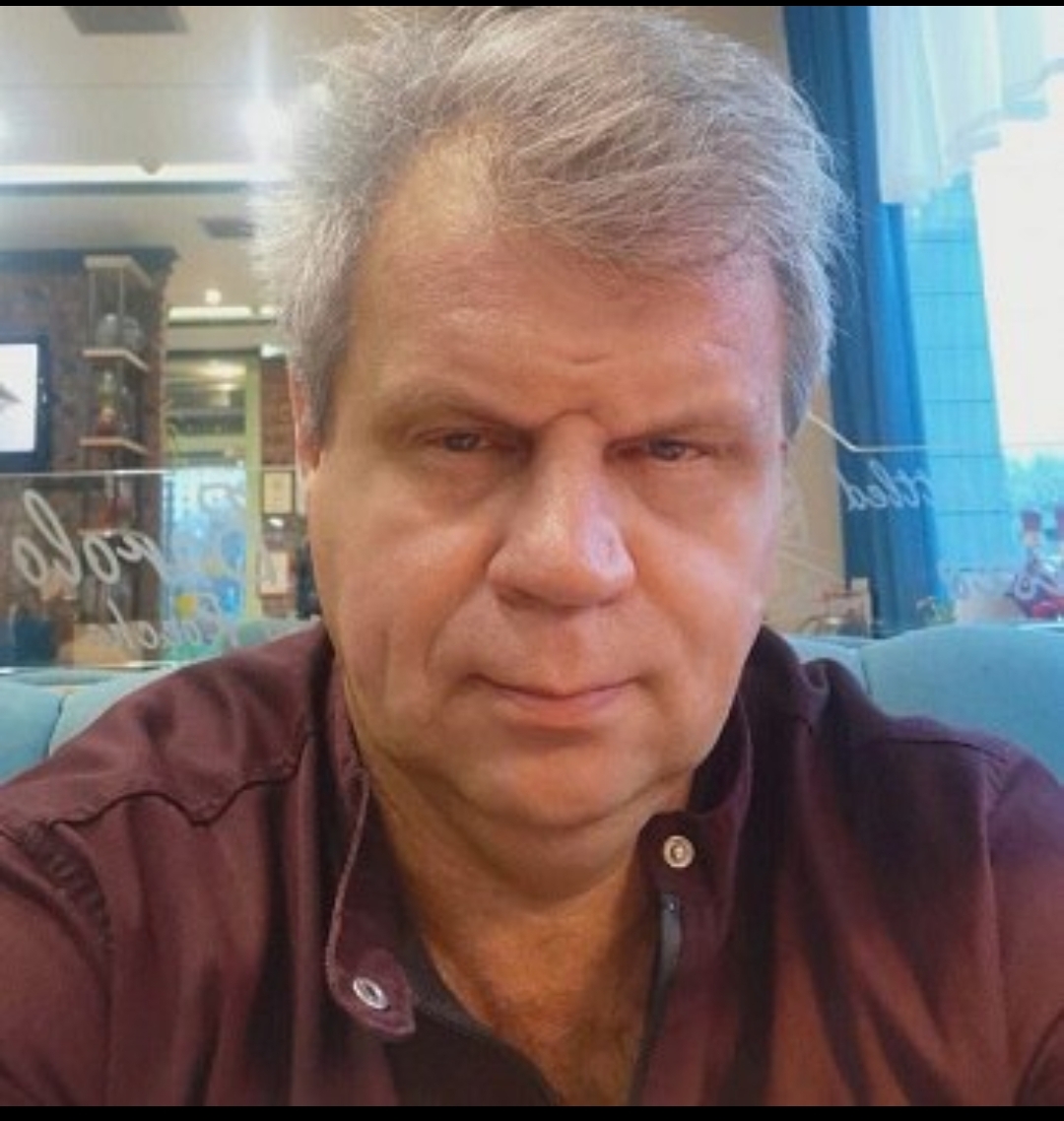 Юрий Ястребцов