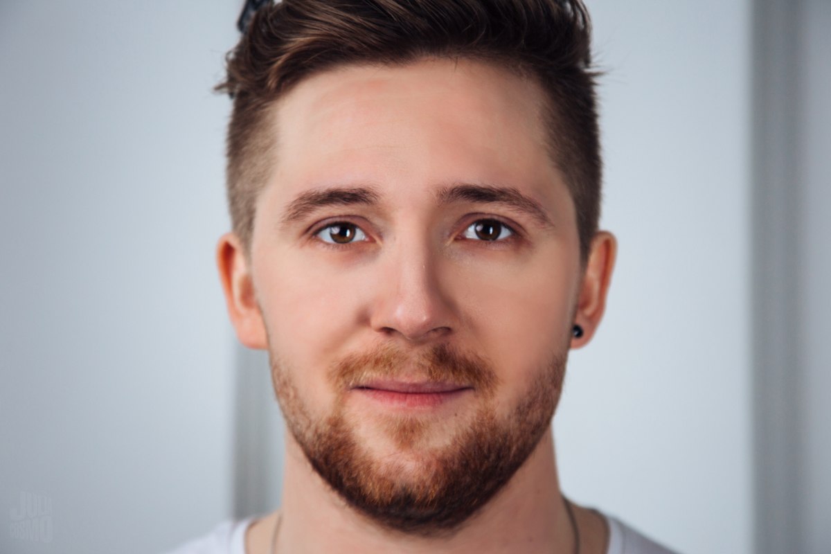 Джеймс Космо