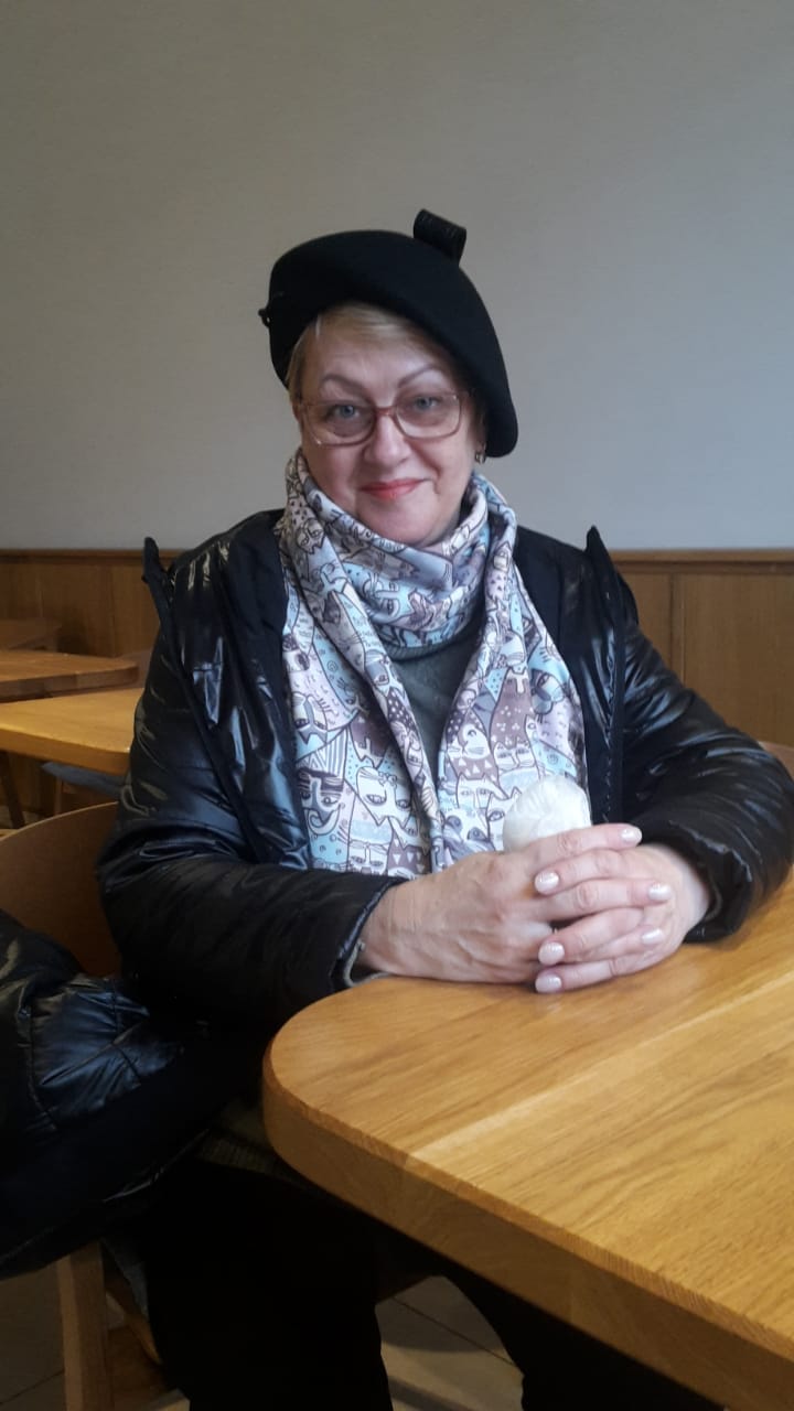 Лариса Ястребова