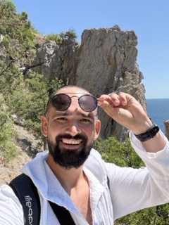 ����� �������� �������