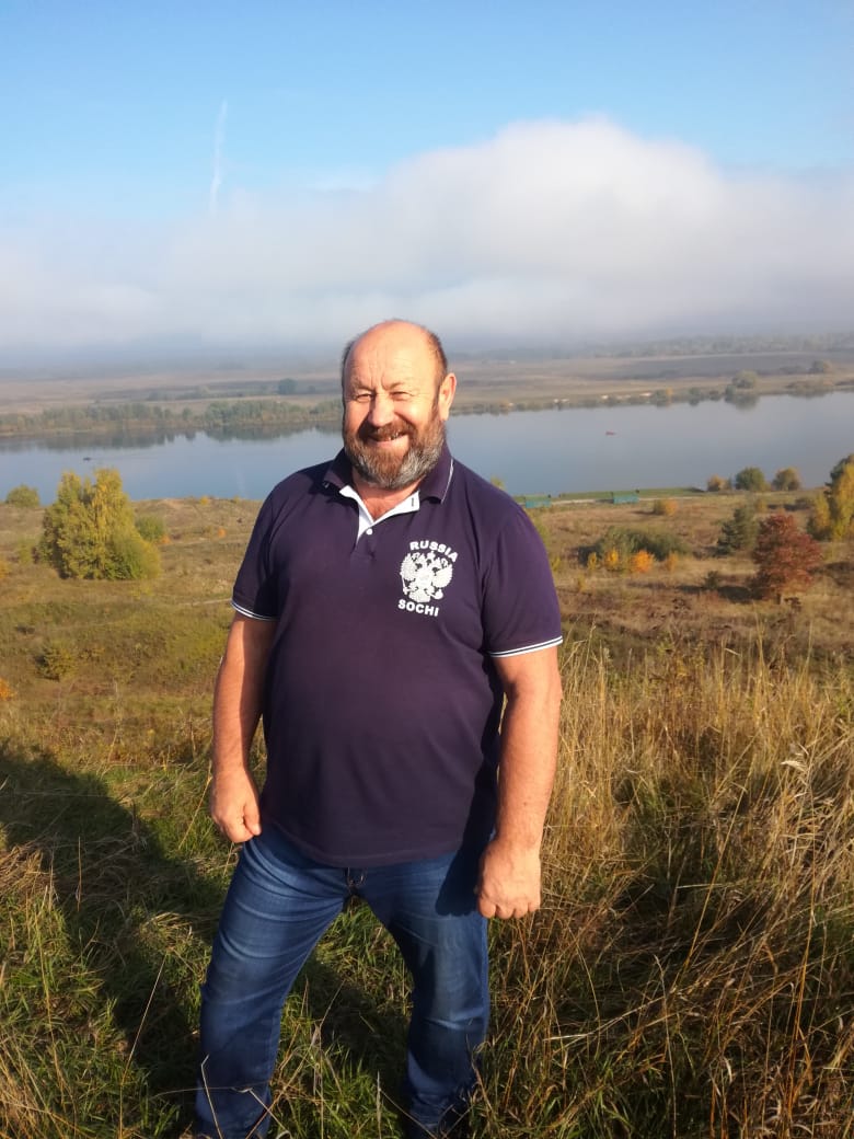 Юрий Манаков