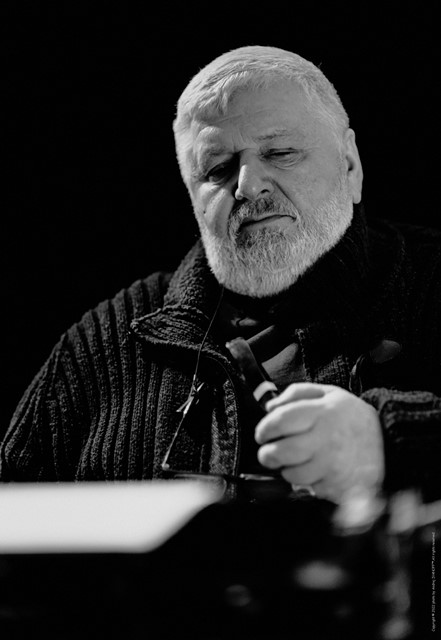 Олег Озернов