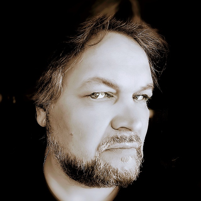 �������