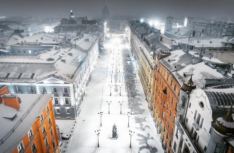 Победа Петербурга: коммунальщики ликвидировали последствия снегопада
