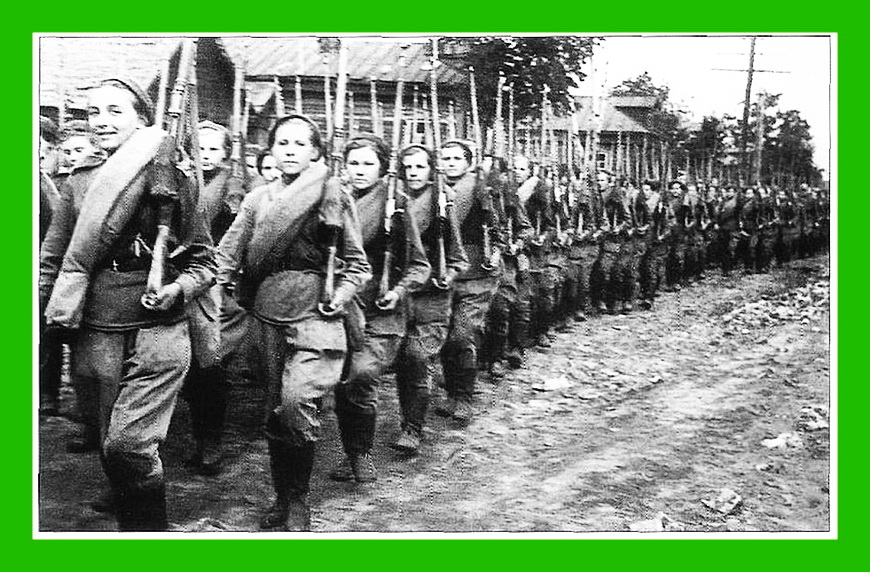 Картинки солдаты идут на войну, воскресение мастер открыток